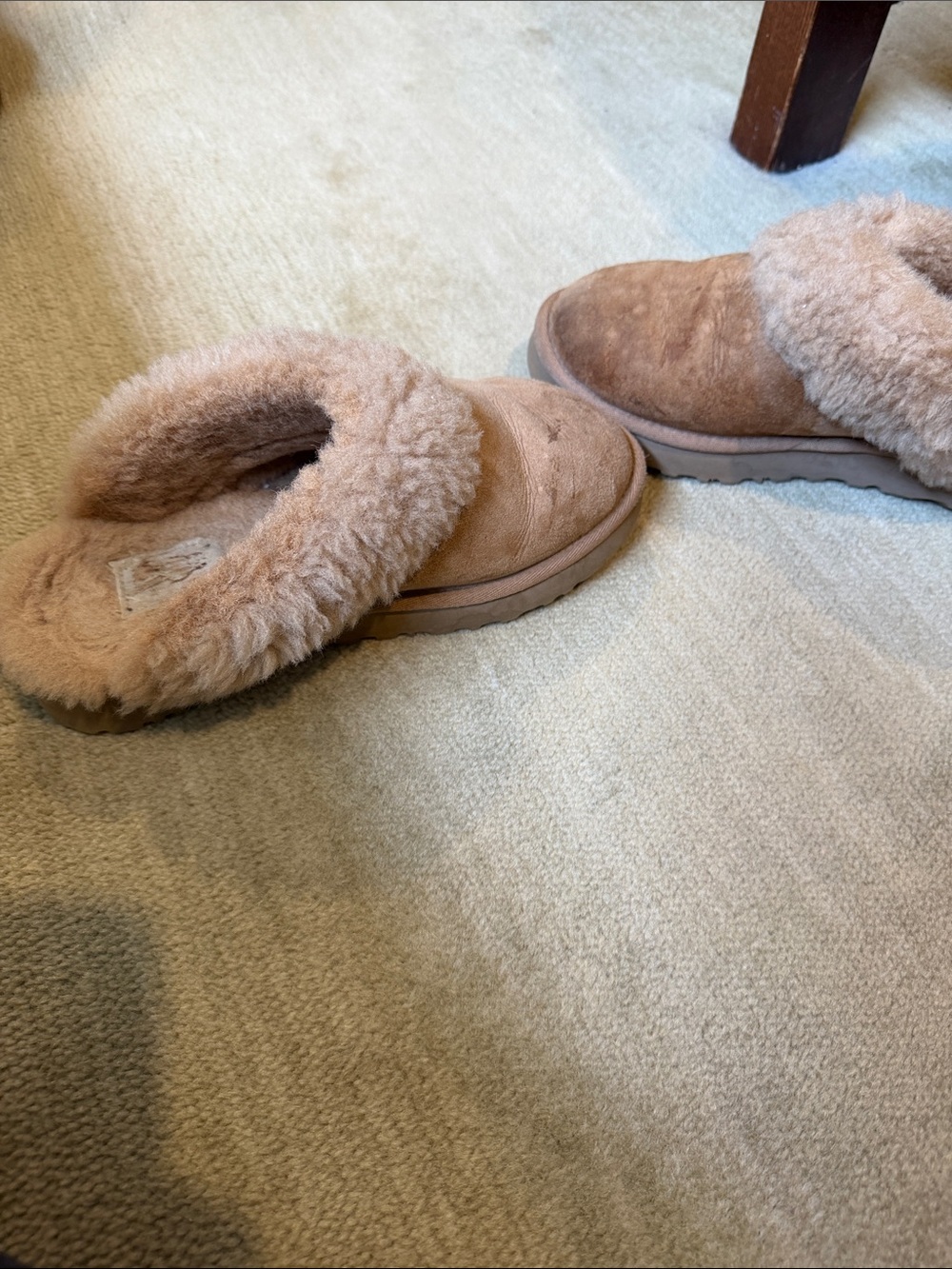 UGG Clugette Fur-Lined Slipper, chestnut.  Size 6